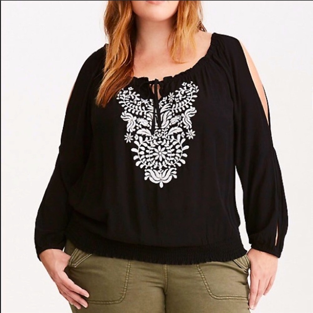 Torrid Peasant Top Black Cold Shoulder 00 M/L 10